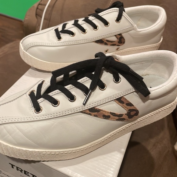 ☀️Tretorn wtNYLite25 Plus Vintage white/ tan + black multi leather suede ☀️ - Picture 3 of 10